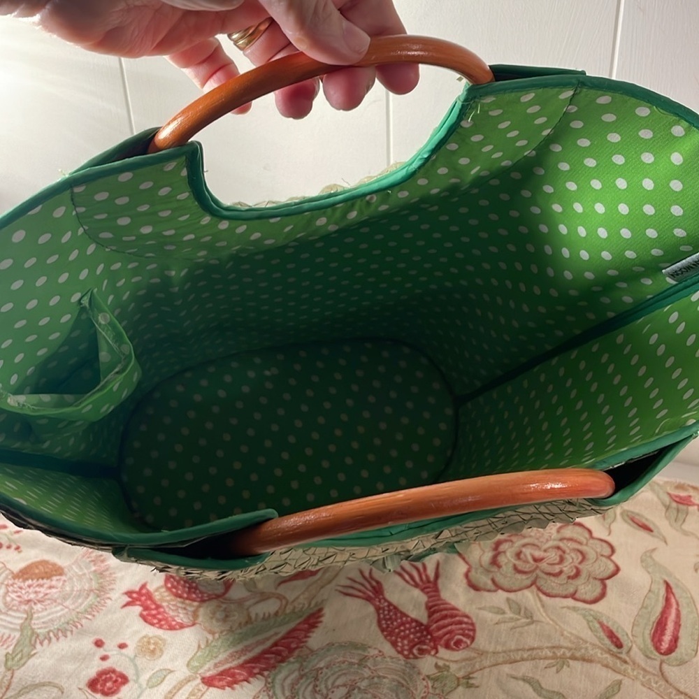 Green Woven Kelly Green Handcrafted Straw Tote Bag with Wooden Handles - Picture 4 of 16